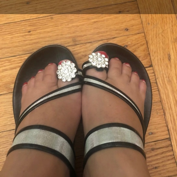 Sandals - Picture 2 of 3